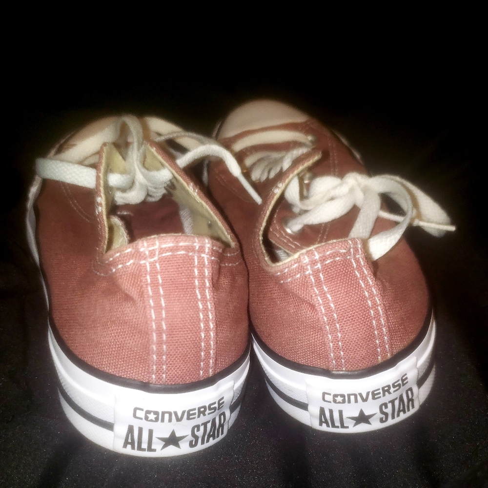 CONVERSES - Picture 4 of 7